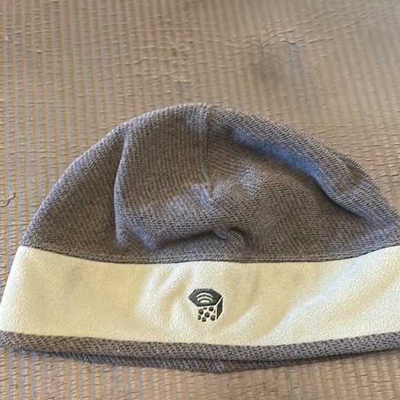 Mountain Hardware Beenie - Picture 5 of 5